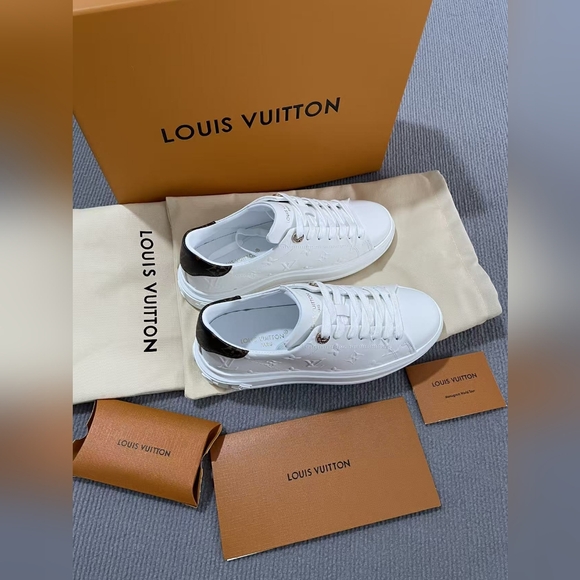 Louis Vuitton Time Out Sneaker - Picture 3 of 14